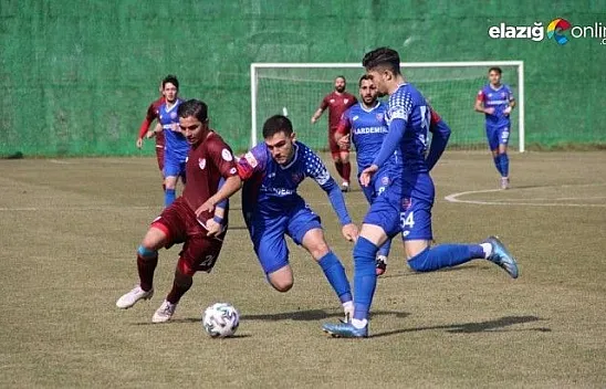 Elazığspor, Kardemir Karabükspor'a evinde mağlup oldu