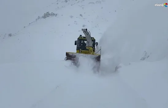 En kurak kışını geçiren Arıcak'ta kar kalınlığı bir metreyi geçti