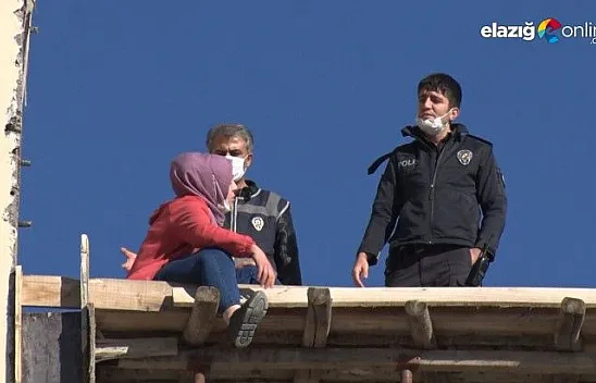 İntihara teşebbüs eden kadını çocukları gözyaşları içerisinde izledi