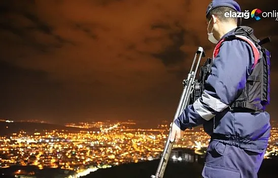 Jandarma en uzun gecede de görevde