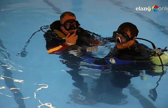 Ortopedik engeline rağmen farkındalık için dalış yaptı