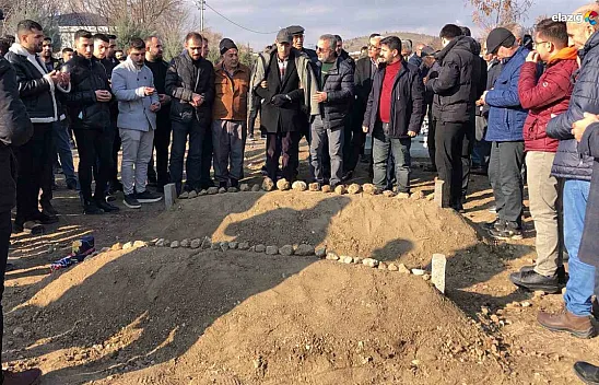 Feci Kazada Hayatını Kaybeden Elazığlı Doktor ve Eşi, Gözyaşlarıyla Defnedildi!