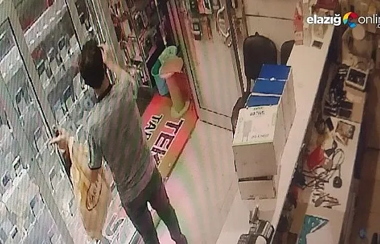 Saniyeler içinde hırsızlık kamerada