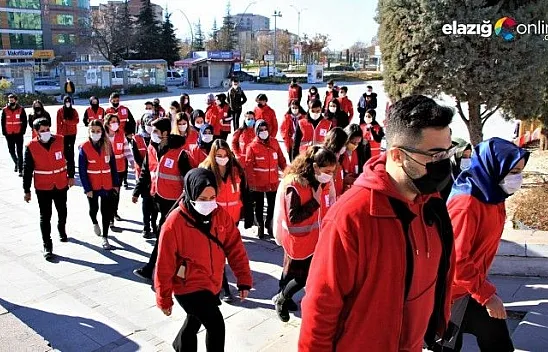 Sokağa çıkma kısıtlamasında 80 gönüllü kan verdi