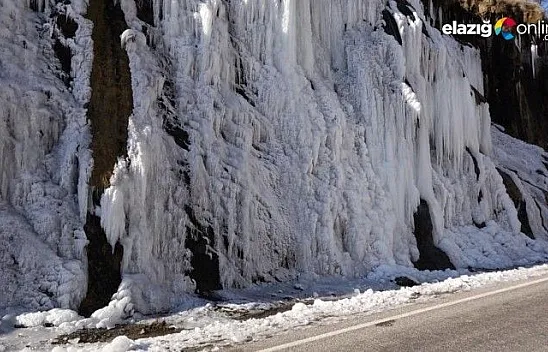 Tunceli'de ağlayan kayalar, buz tuttu