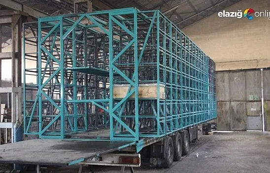 Türkiye'nin en büyük ve teknolojik mobil arı tırını yaptı