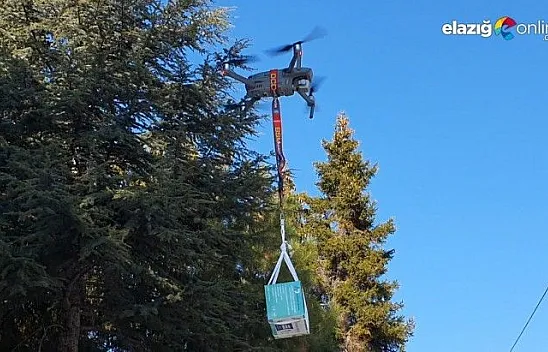 Ağın'da maskeler, drone ile vatandaşlara ücretsiz dağıtılıyor