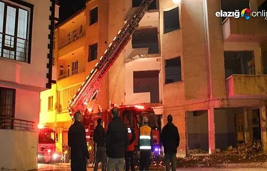 Ağır hasarlı binada çıkan yangın itfaiye ekipleri tarafından söndürüldü