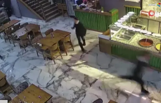 Deprem anı bir lokantanın güvenlik kameralarına saniye saniye yansıdı