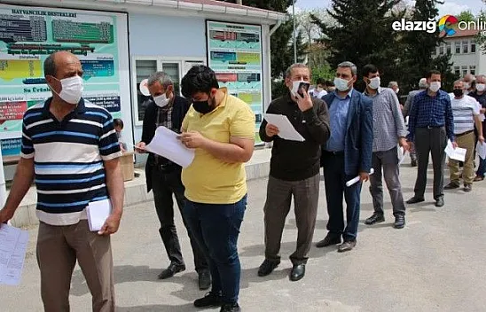 Elazığ'da çiftçilerin ÇKS kuyruğu