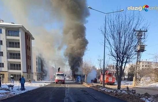Elazığ'da çıkan yangında büfe kullanılmaz hale geldi