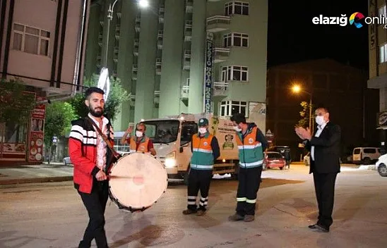 Geleneksel 23.sahur halayı'nın tadını temizlik görevlileri çıkardı