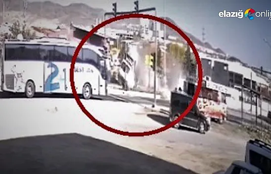 Ambulansın takla atma anı kameraya böyle yansıdı