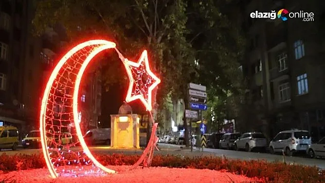 Sokağa çıkma kısıtlaması ile Elazığ sessizliğe büründü
