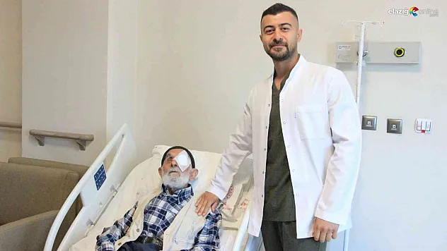 100 yaşında yeniden görmeye başladı