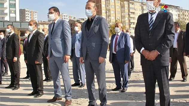 19 Ekim Muhtarlar Günü çelenk koyma töreni yapıldı