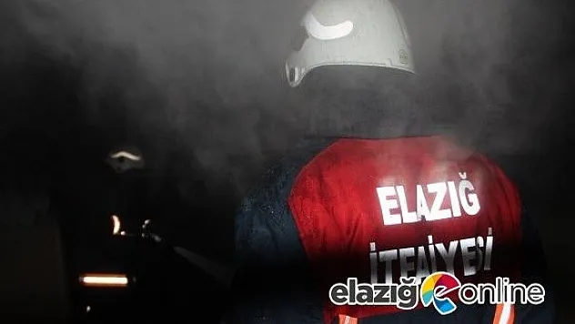 Elazığ'da metruk ev yandı