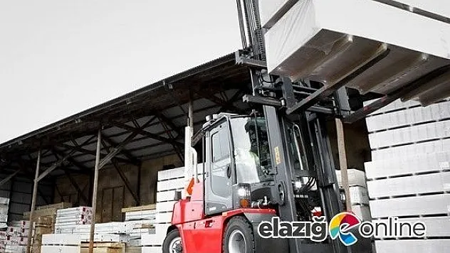 Keban'da forklift devrildi