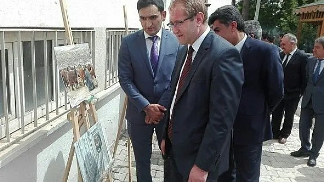 Kovancılar Beşiktaş İlkokulu'ndan Resim Sergisi