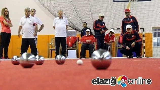 Yetişkin gençlerin bocce turnuvası başladı