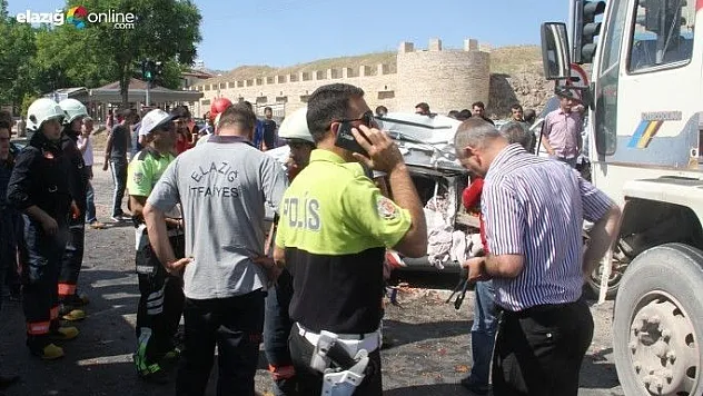 Elazığ'da feci kaza! 1 ölü!