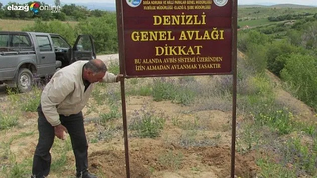 Elazığ'da avlak alanlara ikaz tabelaları kuruluyor