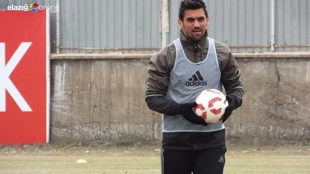 Murat Kalkan 1 yıl daha Elazığspor'da