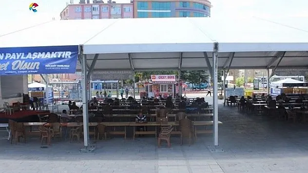 Sadece iftar çadırı değil, ayrıca gölgelik