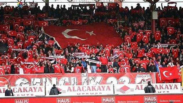 Taraftar yürüyüş hazırlığında!