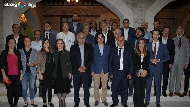 Vali Zorluoğlu, medya temsilcileri ile bir araya geldi