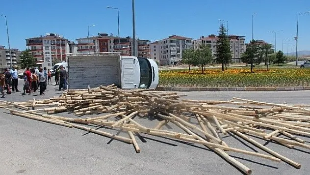 Elazığ'da trafik kazası: 2 yaralı