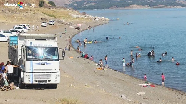 Çöplük değil, Hazar Gölü!