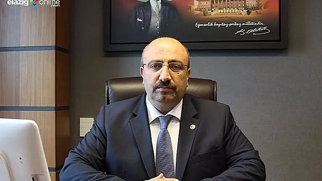 Uyanık olmak ve dik durmak zorundayız