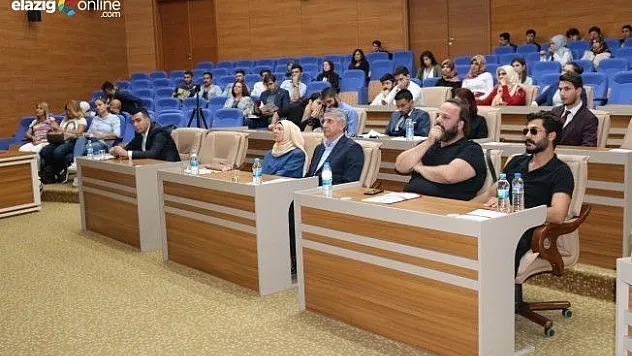 Elazığ' da Gençlik Meclisi Çalıştayı