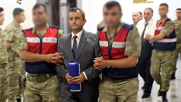 FETÖ'cü Sözde Elazığ Sıkı Yönetim Komutanının Tabletinden Bakın Ne Çıktı?