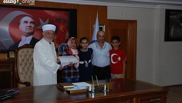 Romanyalı Elisebeta İslamiyet'i seçti