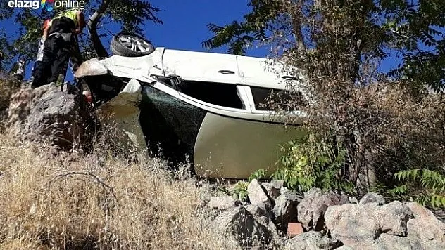 Uçuruma yuvarlanan araçtan sağ çıktı