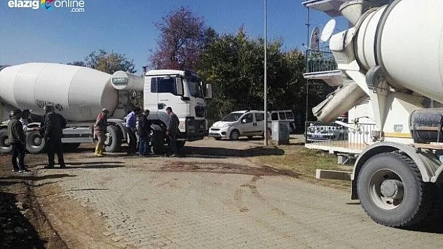 Beton Mikserleri Çarpıştı!