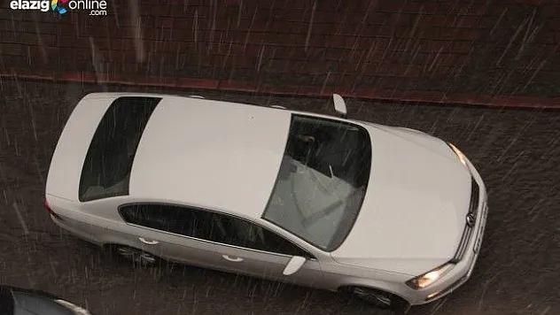 Elazığ'da sağanak etkili oldu