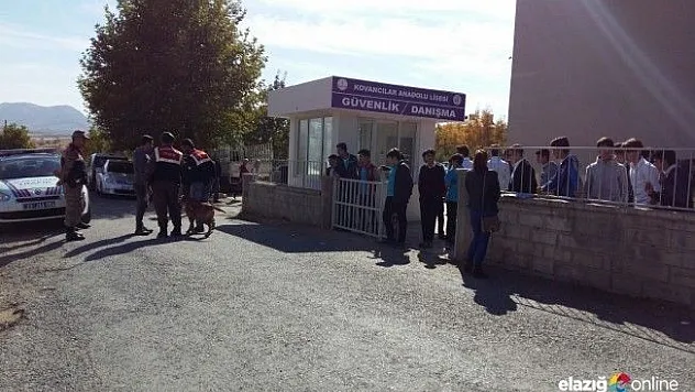 Kovancılar'da Jandarmadan Okulda Uyuşturucu Denetimi!