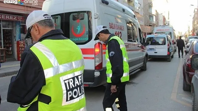 Motosiklet Yayaya Çarptı!