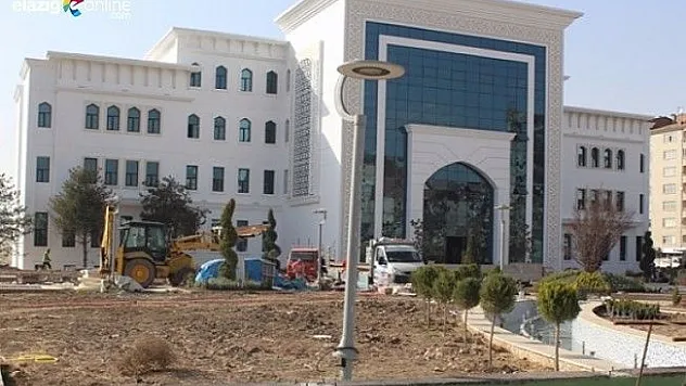 Yeni valilik binasında sona doğru