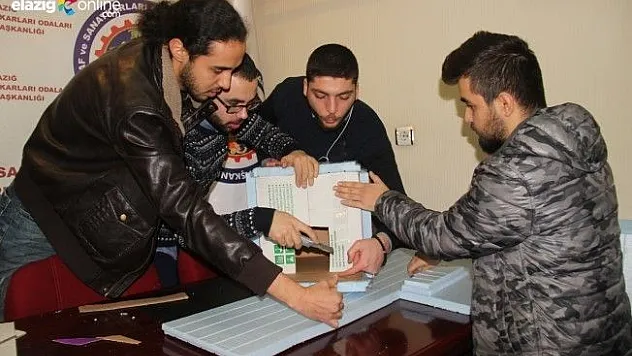 Atık malzemelerle, sokak hayvanlarına &quotEv&quot yaptılar