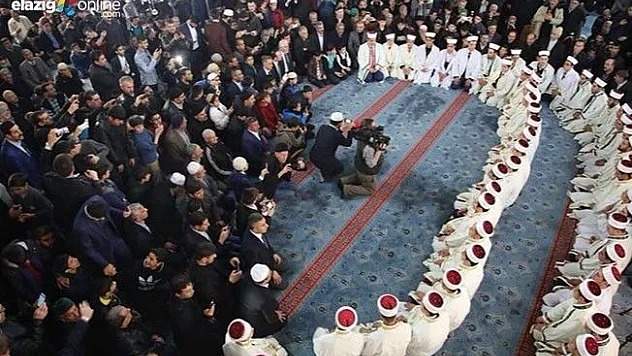 Elazığ'da 58 hafız mezun oldu