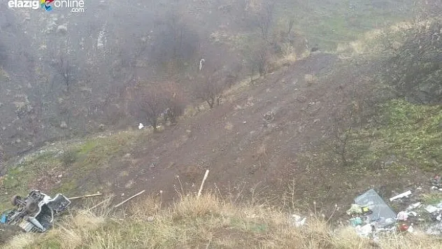 Palu-Arıcak Yolu'nda Şarampole Uçtu!