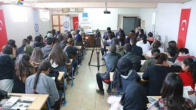Elazığ'da &quotOkur Yazar Buluşmaları&quot