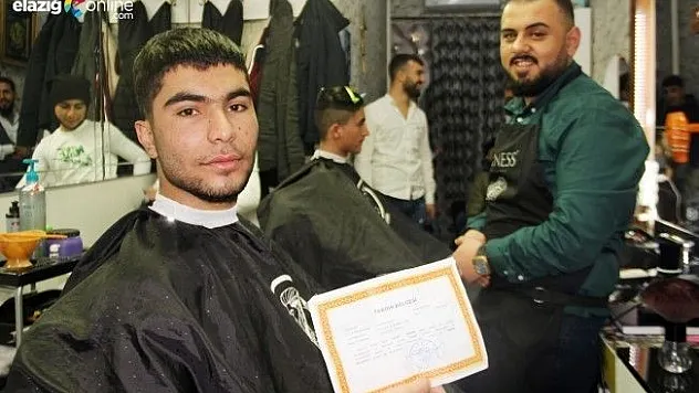 Takdir ve teşekkür alana ücretsiz tıraş!