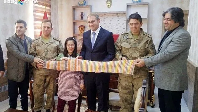 Down'lu Sena Nur'dan, Mehmetçik için duygulandıran davranış