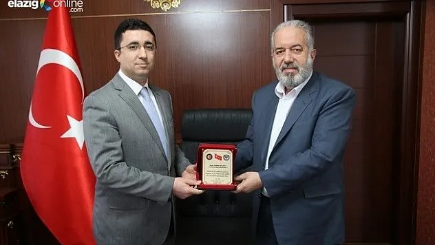 Karakoçan'da belediye işçilerinin yüzü güldü