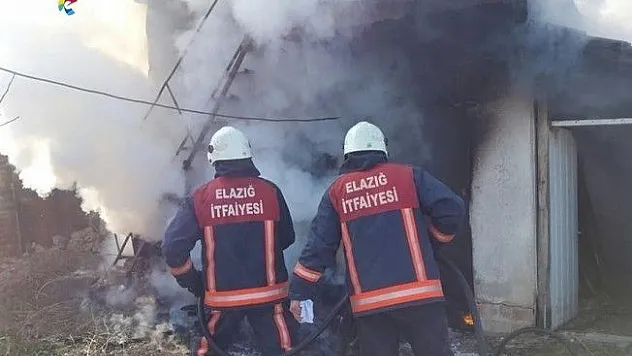 Odunlukta Çıkan Yangın Eve Sıçradı!